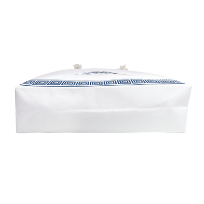 Bottom of weekender tote bag – reinforced and structured for easy packing and everyday use
